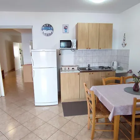 Holiday home In Mit Schoener Terrasse *