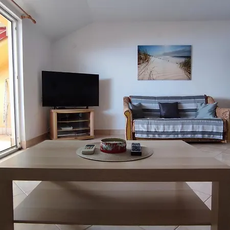 Holiday home In Mit Schoener Terrasse