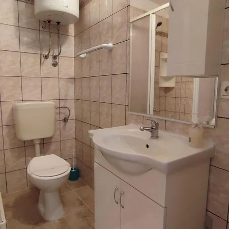 Holiday home In Mit Schoener Terrasse Crikvenica